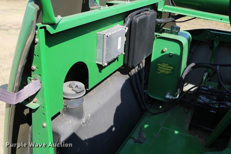 image for item DD0166 John Deere 9760 STS RWA combine