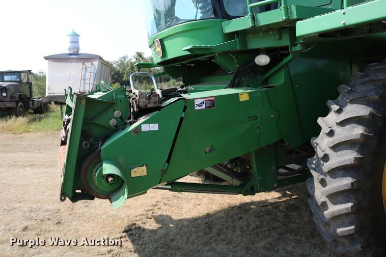 image for item DD0166 John Deere 9760 STS RWA combine
