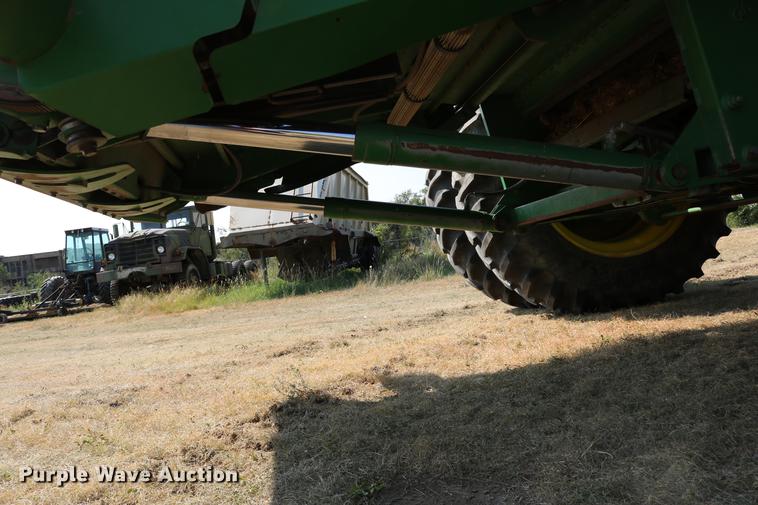 image for item DD0166 John Deere 9760 STS RWA combine