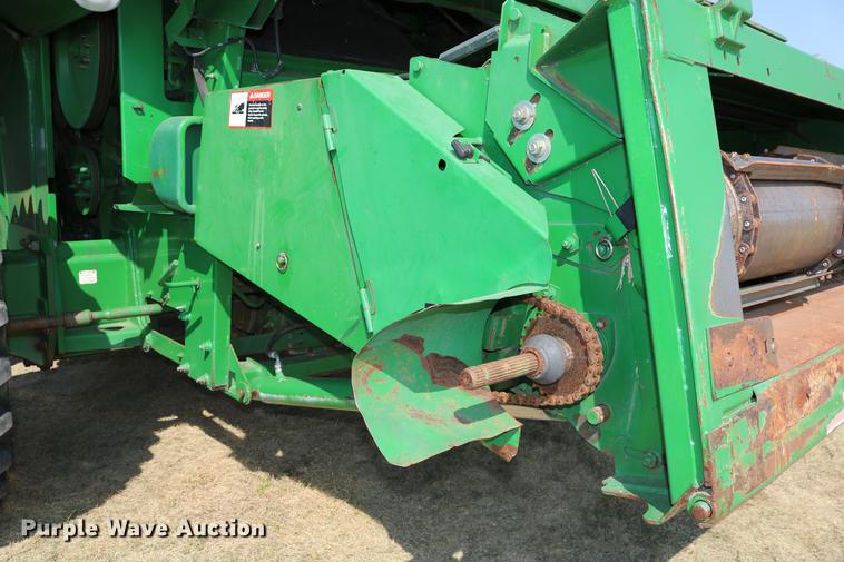 image for item DD0166 John Deere 9760 STS RWA combine