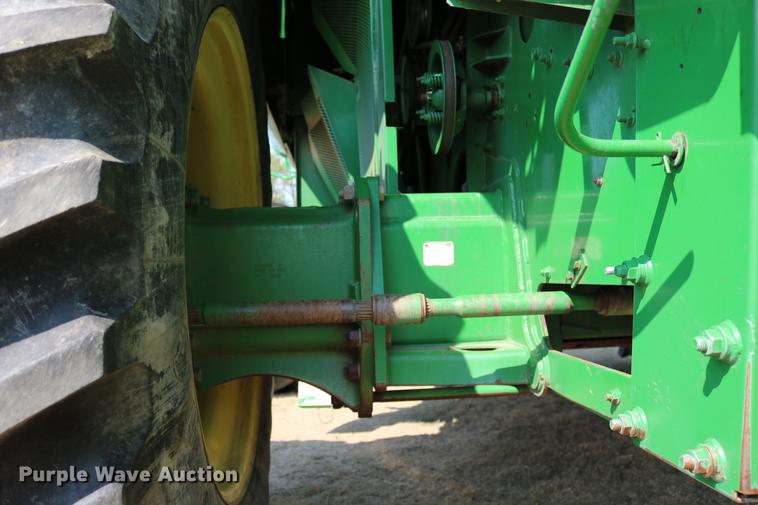 image for item DD0166 John Deere 9760 STS RWA combine