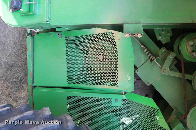 image for item DD0166 John Deere 9760 STS RWA combine