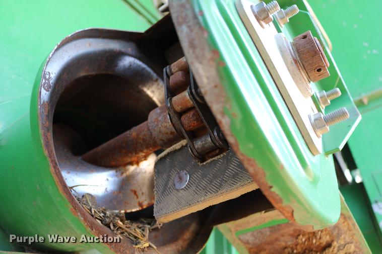 image for item DD0166 John Deere 9760 STS RWA combine