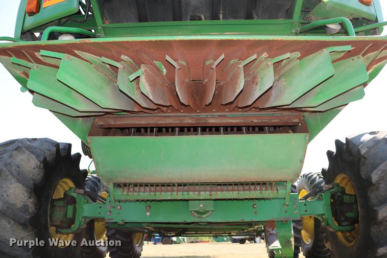 image for item DD0166 John Deere 9760 STS RWA combine