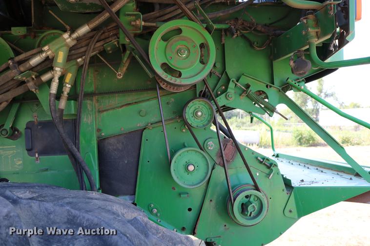 image for item DD0166 John Deere 9760 STS RWA combine