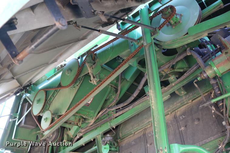 image for item DD0166 John Deere 9760 STS RWA combine