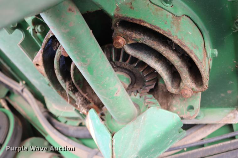 image for item DD0166 John Deere 9760 STS RWA combine