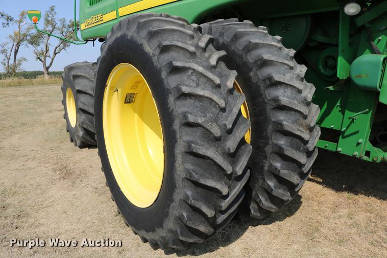image for item DD0166 John Deere 9760 STS RWA combine