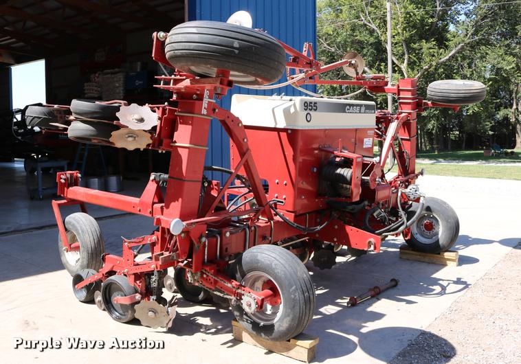 image for item DD0173 Case IH 955 Cyclo Air no-till planter
