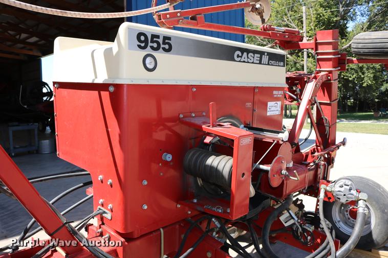 image for item DD0173 Case IH 955 Cyclo Air no-till planter
