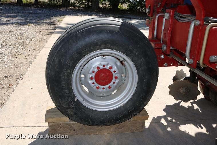 image for item DD0173 Case IH 955 Cyclo Air no-till planter