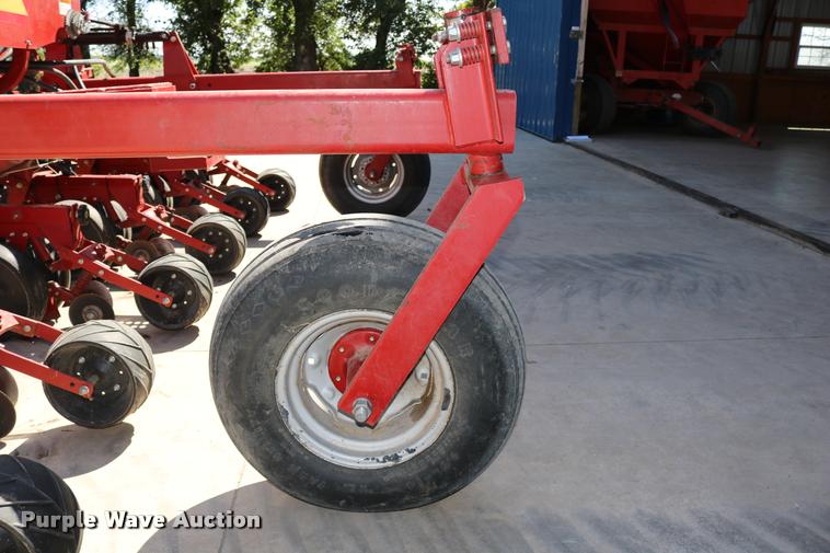 image for item DD0173 Case IH 955 Cyclo Air no-till planter