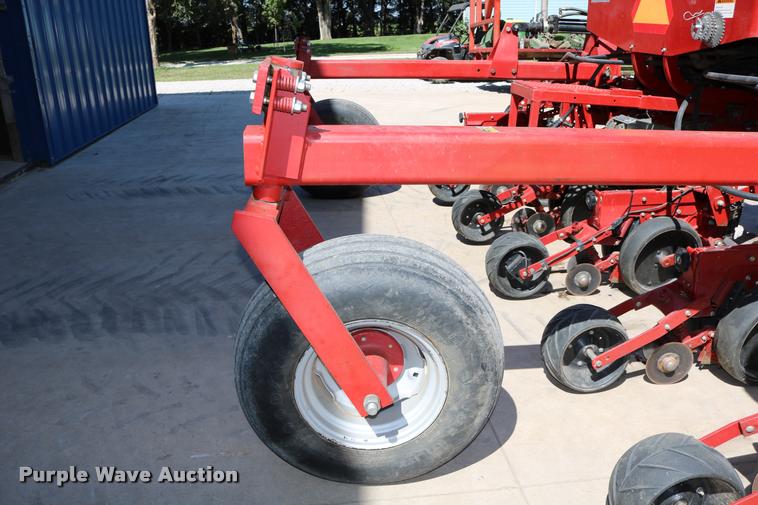 image for item DD0173 Case IH 955 Cyclo Air no-till planter