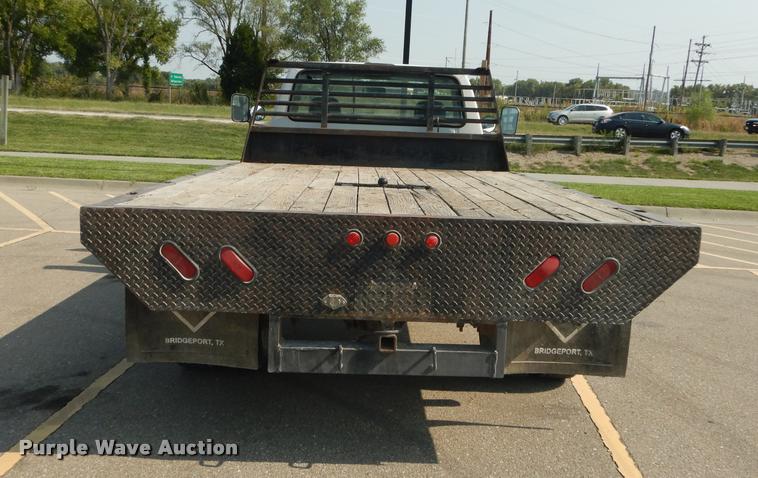 image for item DD0840 1994 Ford F450 Super Duty XL flatbed truck