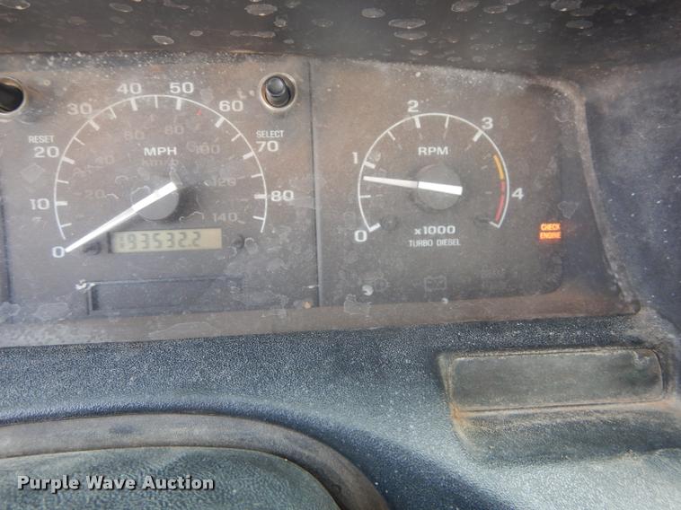 image for item DD0840 1994 Ford F450 Super Duty XL flatbed truck