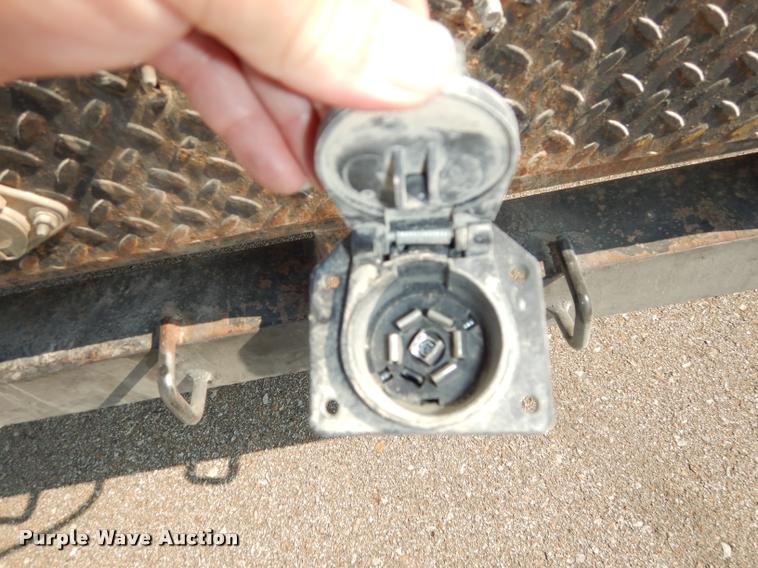 image for item DD0840 1994 Ford F450 Super Duty XL flatbed truck