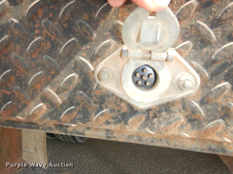 image for item DD0840 1994 Ford F450 Super Duty XL flatbed truck