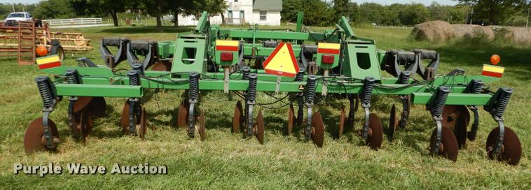 image for item DD0853 John Deere 2700 disk