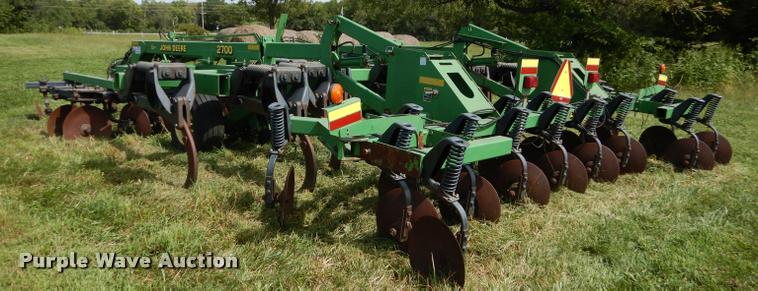 image for item DD0853 John Deere 2700 disk