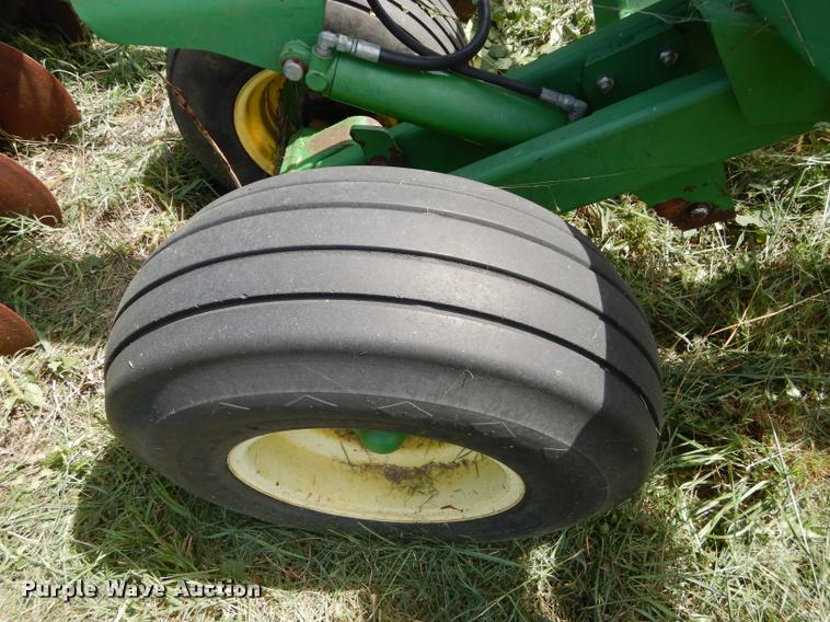 image for item DD0853 John Deere 2700 disk