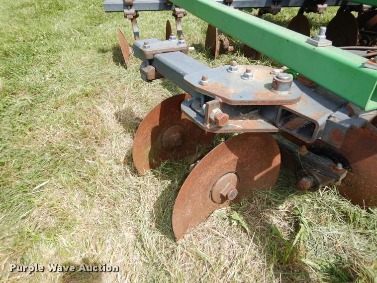 image for item DD0853 John Deere 2700 disk