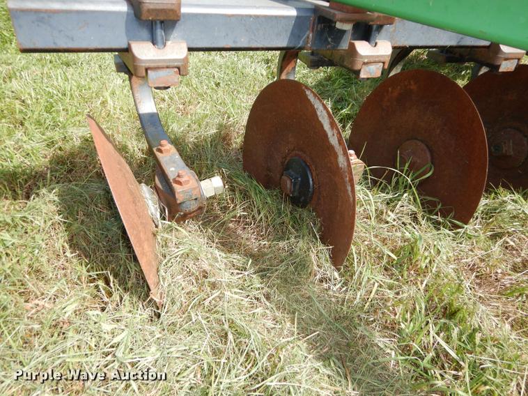 image for item DD0853 John Deere 2700 disk