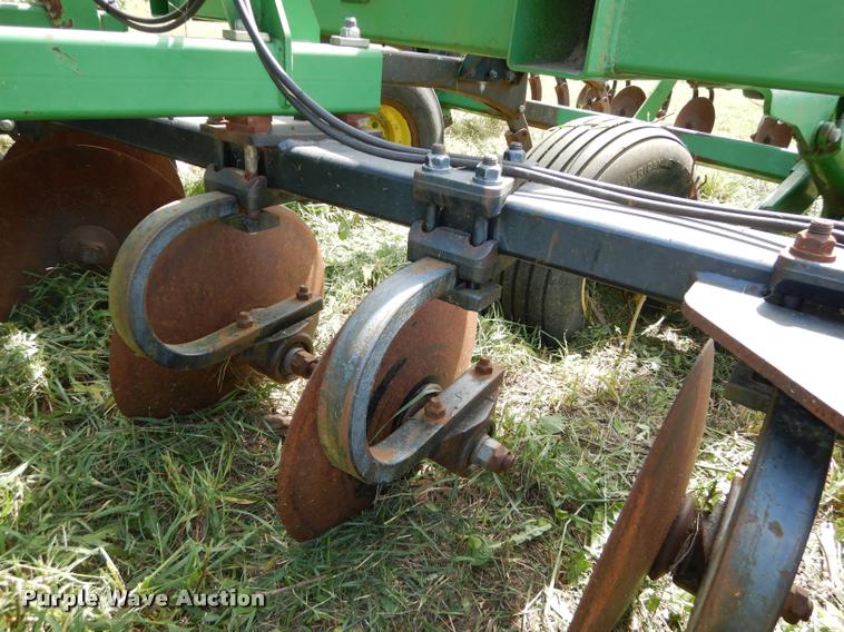 image for item DD0853 John Deere 2700 disk