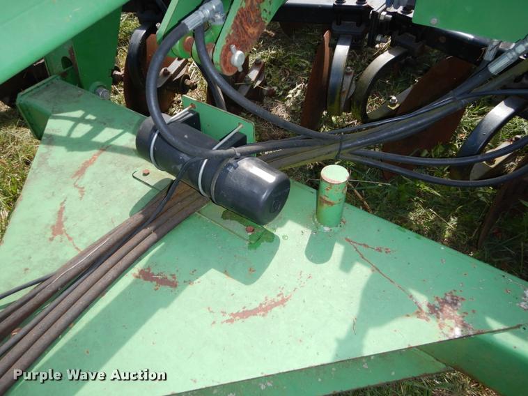 image for item DD0853 John Deere 2700 disk