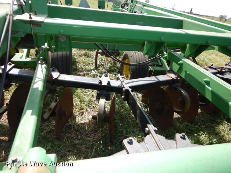 image for item DD0853 John Deere 2700 disk