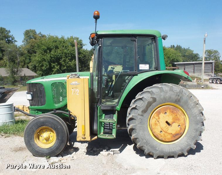 image for item DD1533 2005 John Deere 6320 tractor