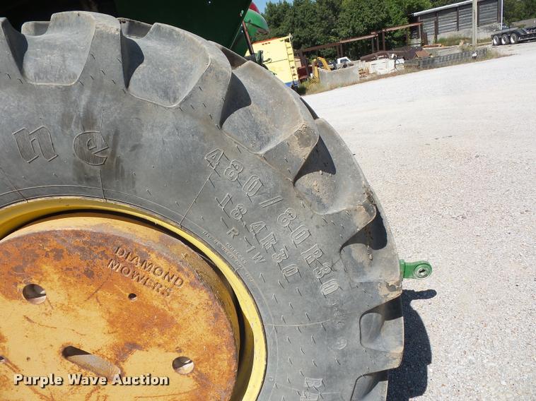 image for item DD1533 2005 John Deere 6320 tractor