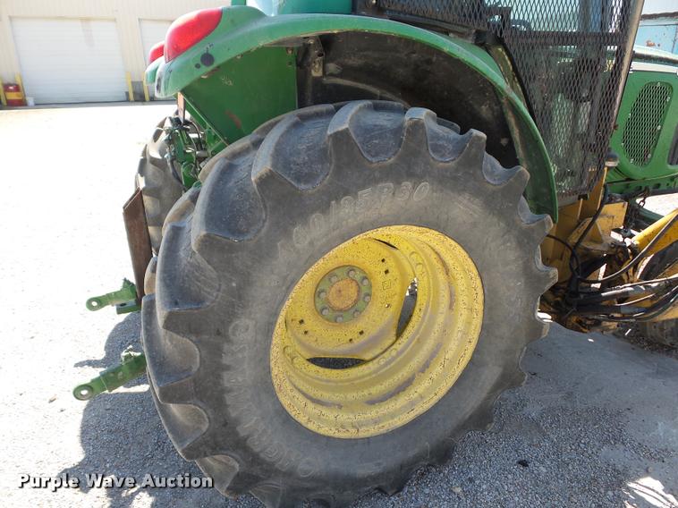 image for item DD1533 2005 John Deere 6320 tractor