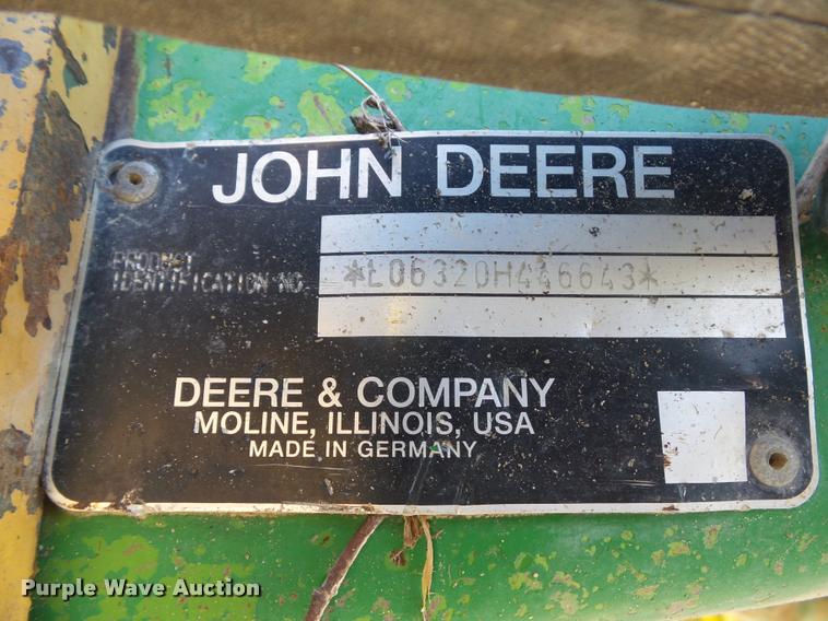 image for item DD1533 2005 John Deere 6320 tractor