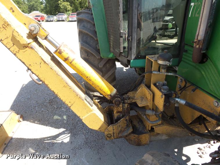 image for item DD1533 2005 John Deere 6320 tractor