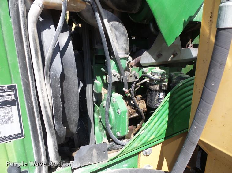 image for item DD1533 2005 John Deere 6320 tractor