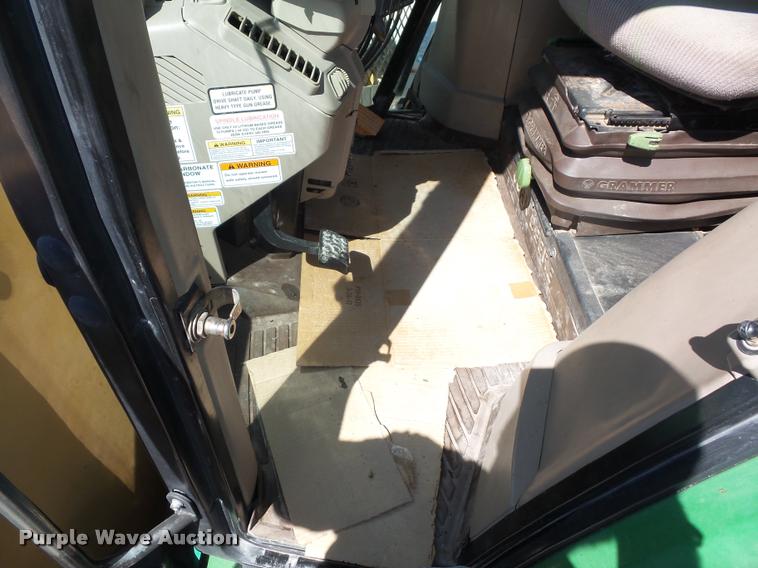 image for item DD1533 2005 John Deere 6320 tractor