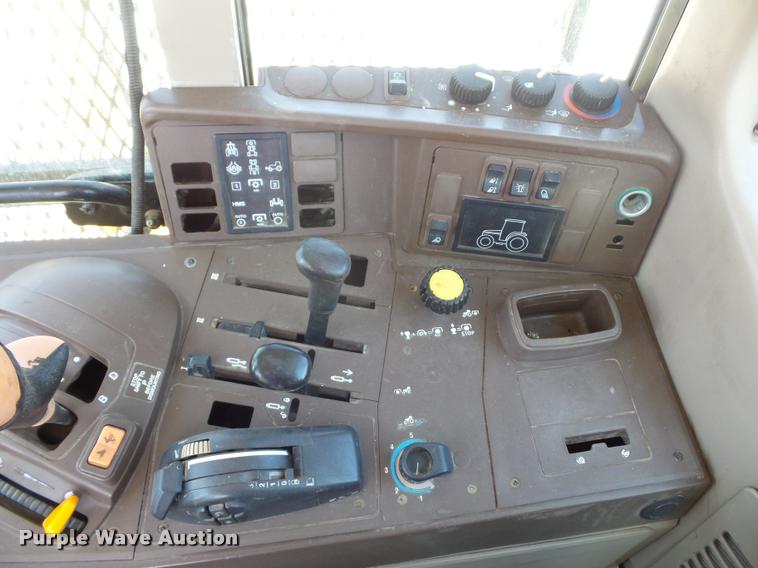 image for item DD1533 2005 John Deere 6320 tractor