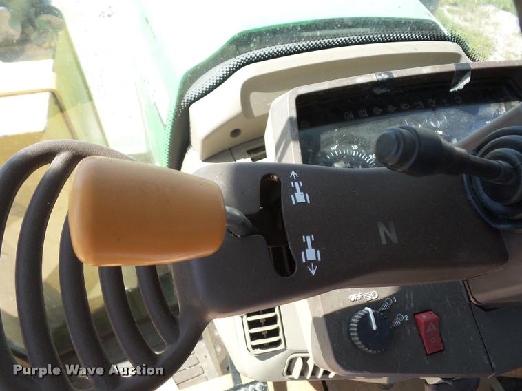 image for item DD1533 2005 John Deere 6320 tractor