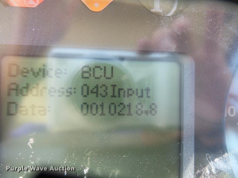 image for item DD1533 2005 John Deere 6320 tractor