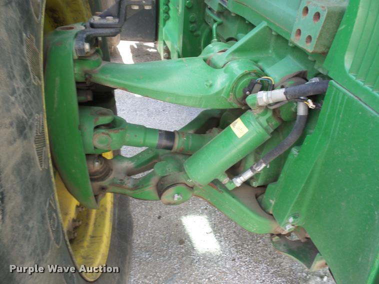 image for item DD1543 2004 John Deere 8520 MFWD tractor