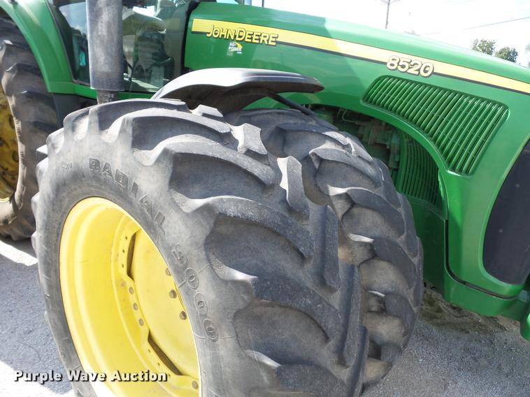 image for item DD1543 2004 John Deere 8520 MFWD tractor
