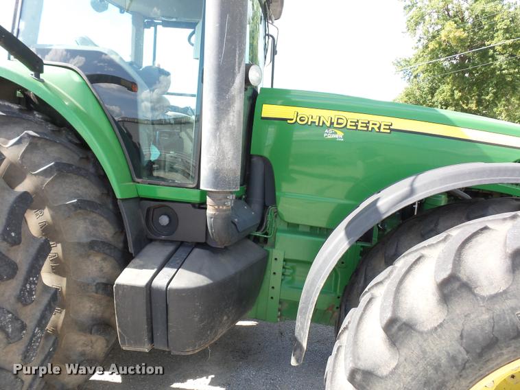 image for item DD1543 2004 John Deere 8520 MFWD tractor