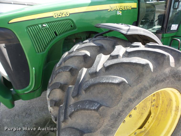 image for item DD1543 2004 John Deere 8520 MFWD tractor