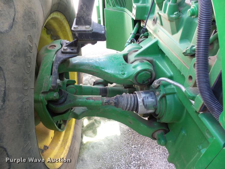 image for item DD1543 2004 John Deere 8520 MFWD tractor
