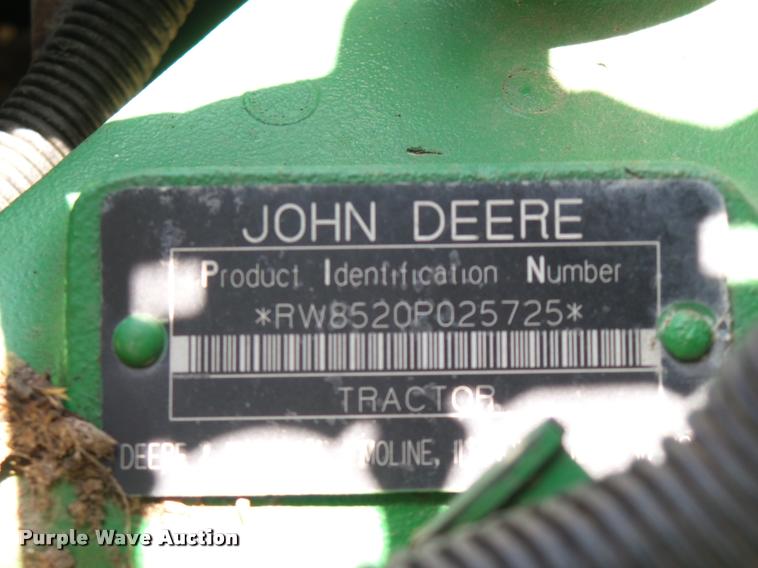 image for item DD1543 2004 John Deere 8520 MFWD tractor