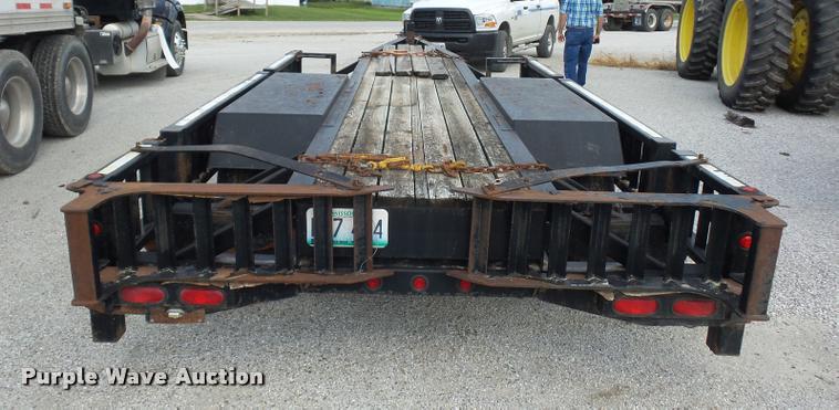 image for item DD1544 2001 Behnke sprayer trailer