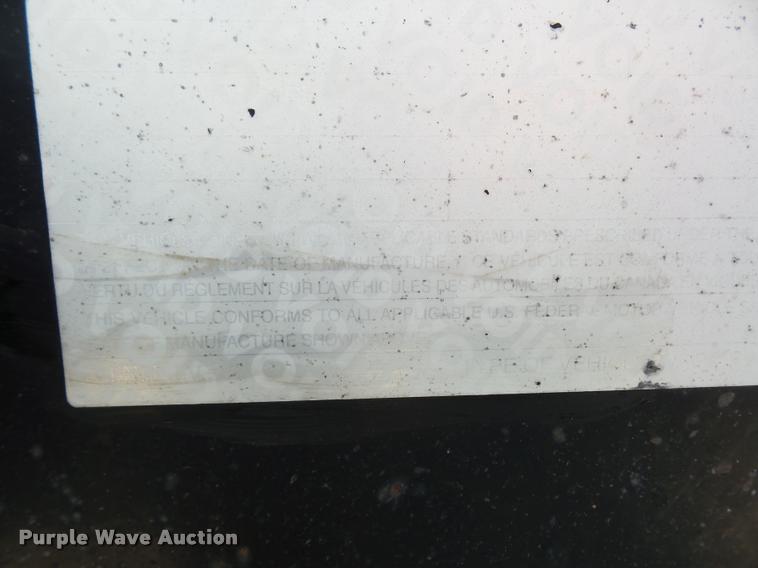 image for item DD1544 2001 Behnke sprayer trailer