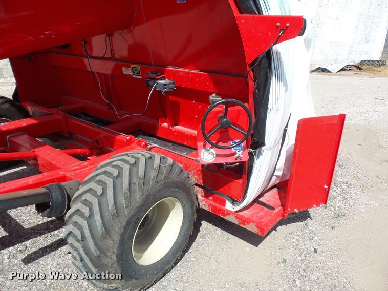 image for item DD1546 Akron GTX3230 grain bagger