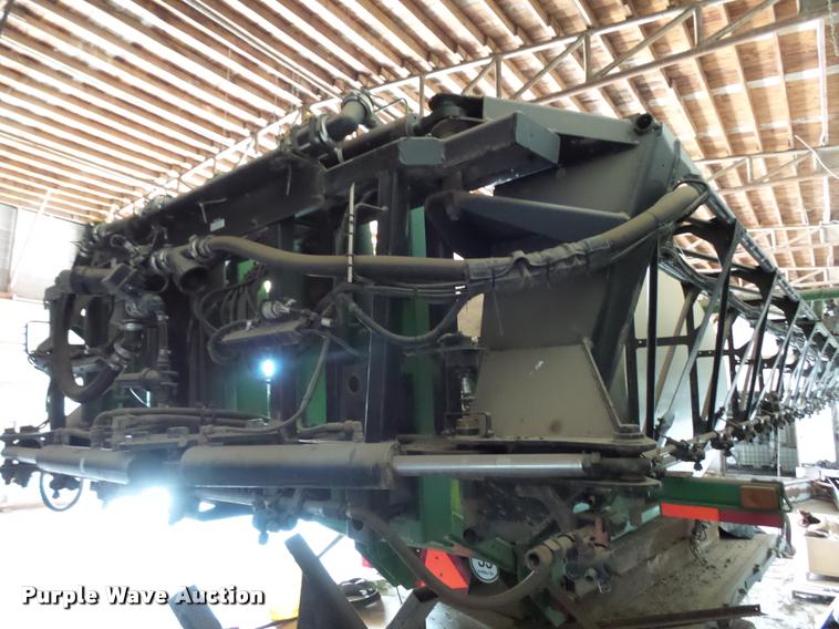 image for item DD1547 John Deere sprayer boom attachment