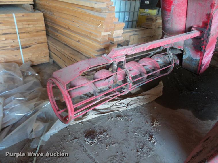 image for item DD1548 Akron EXG300 grain bag unloader